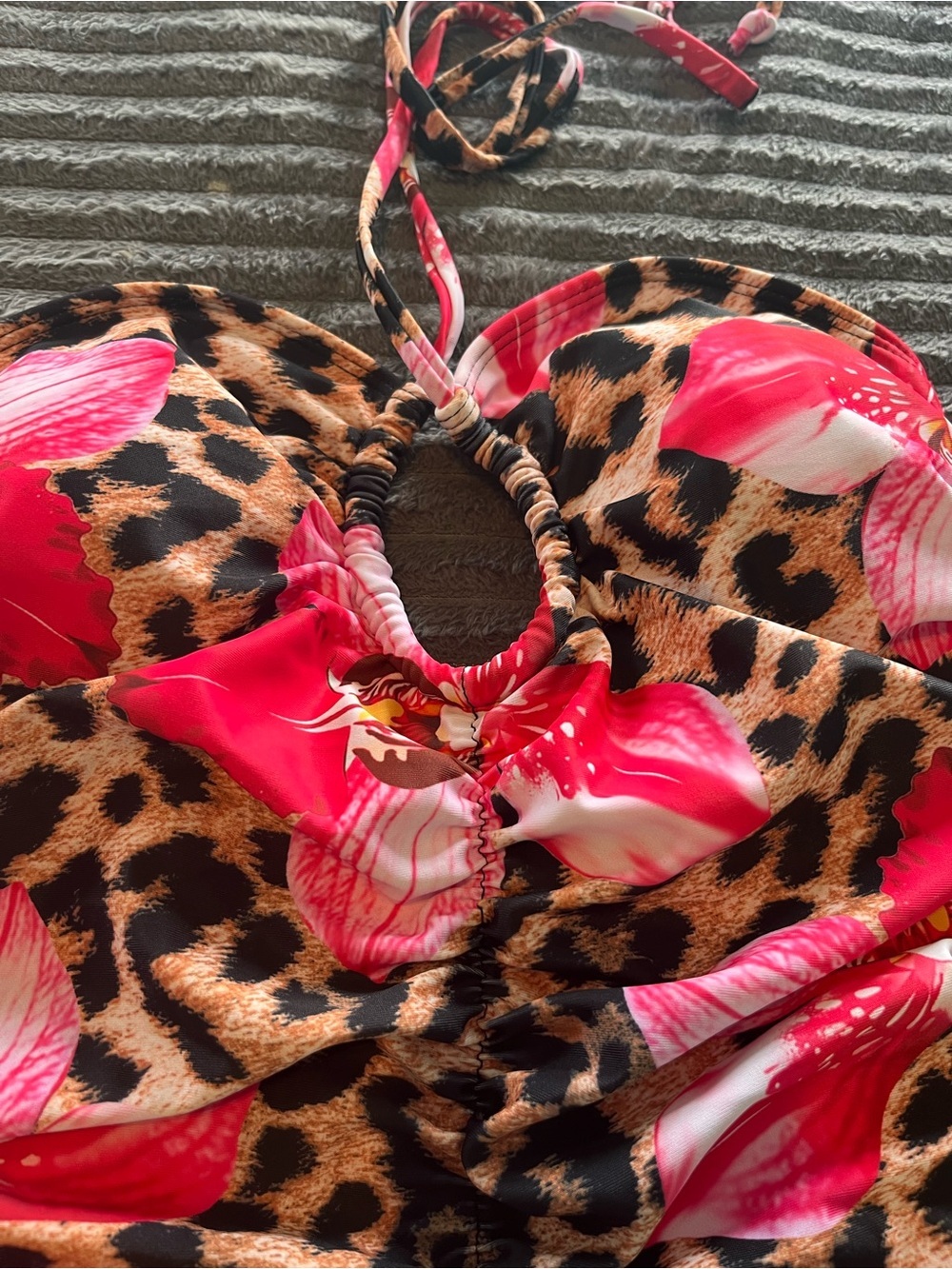 New leopard and floral all ruched swimsuit. - Picture 3 of 7